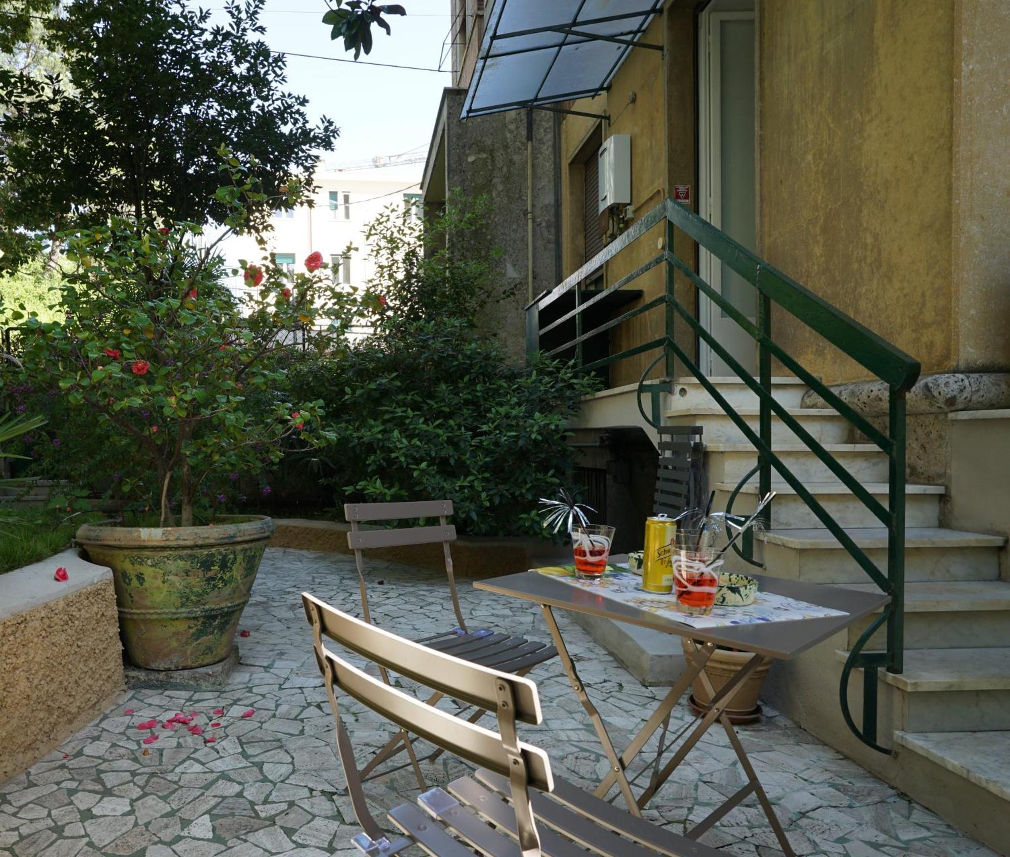 דירות לה ספציה La Casa Dell'Albero מראה חיצוני תמונה
